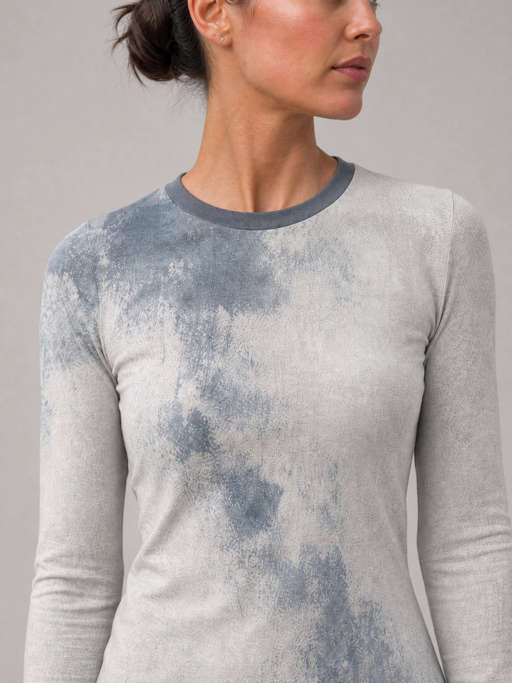 KROWN Damen Langarmshirt | Kreide Signal — Winter 2027