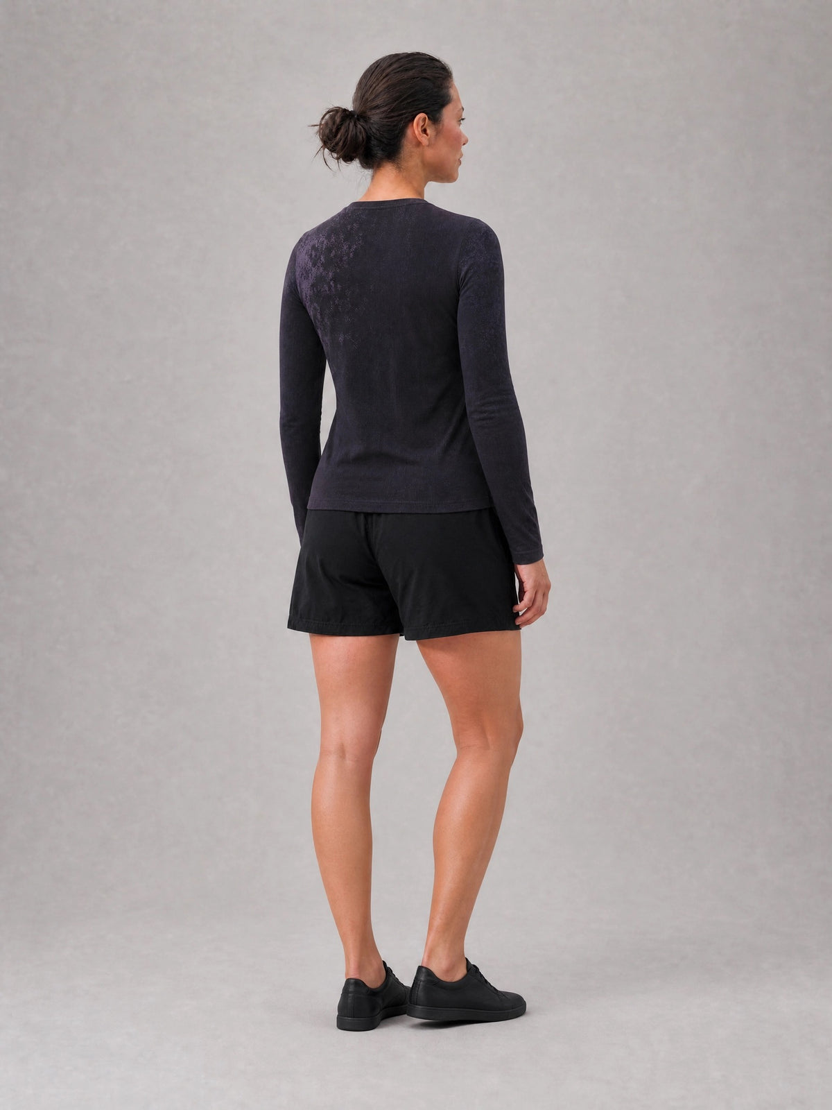 KROWN Damen Langarmshirt | Peaceful Lilac — Winter 2027