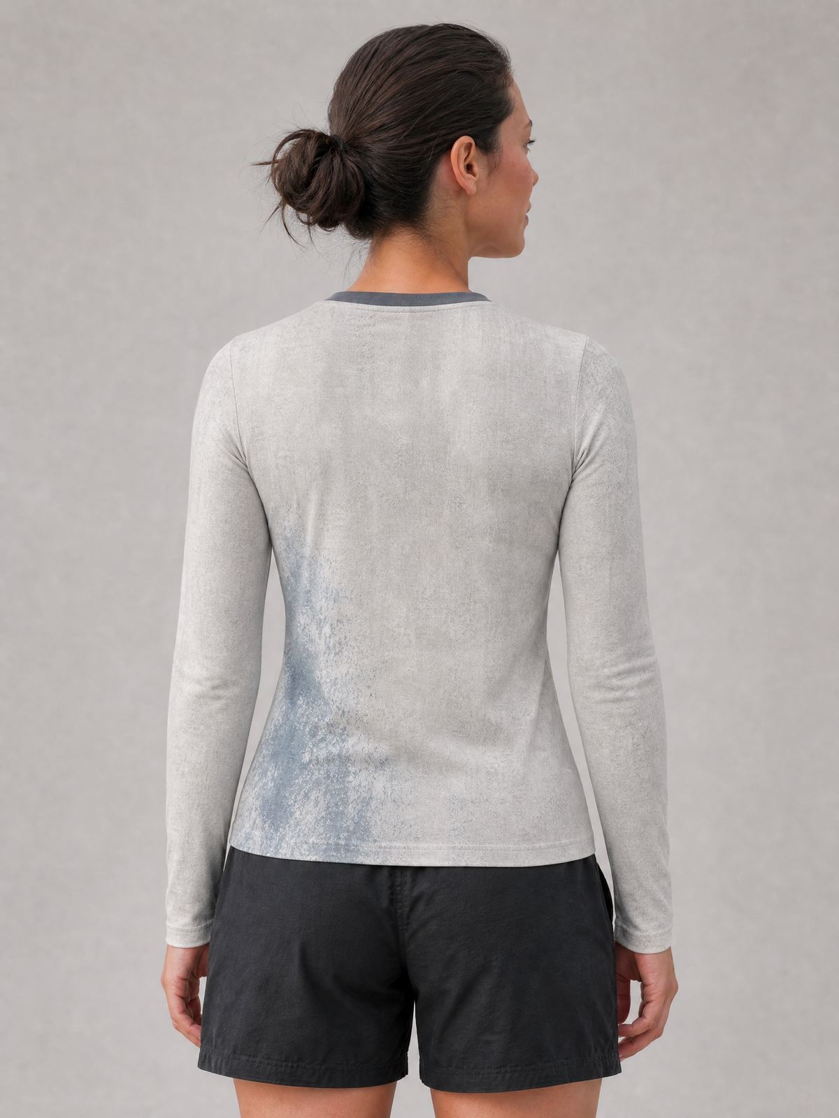 KROWN Damen Langarmshirt | Kreide Signal — Winter 2027